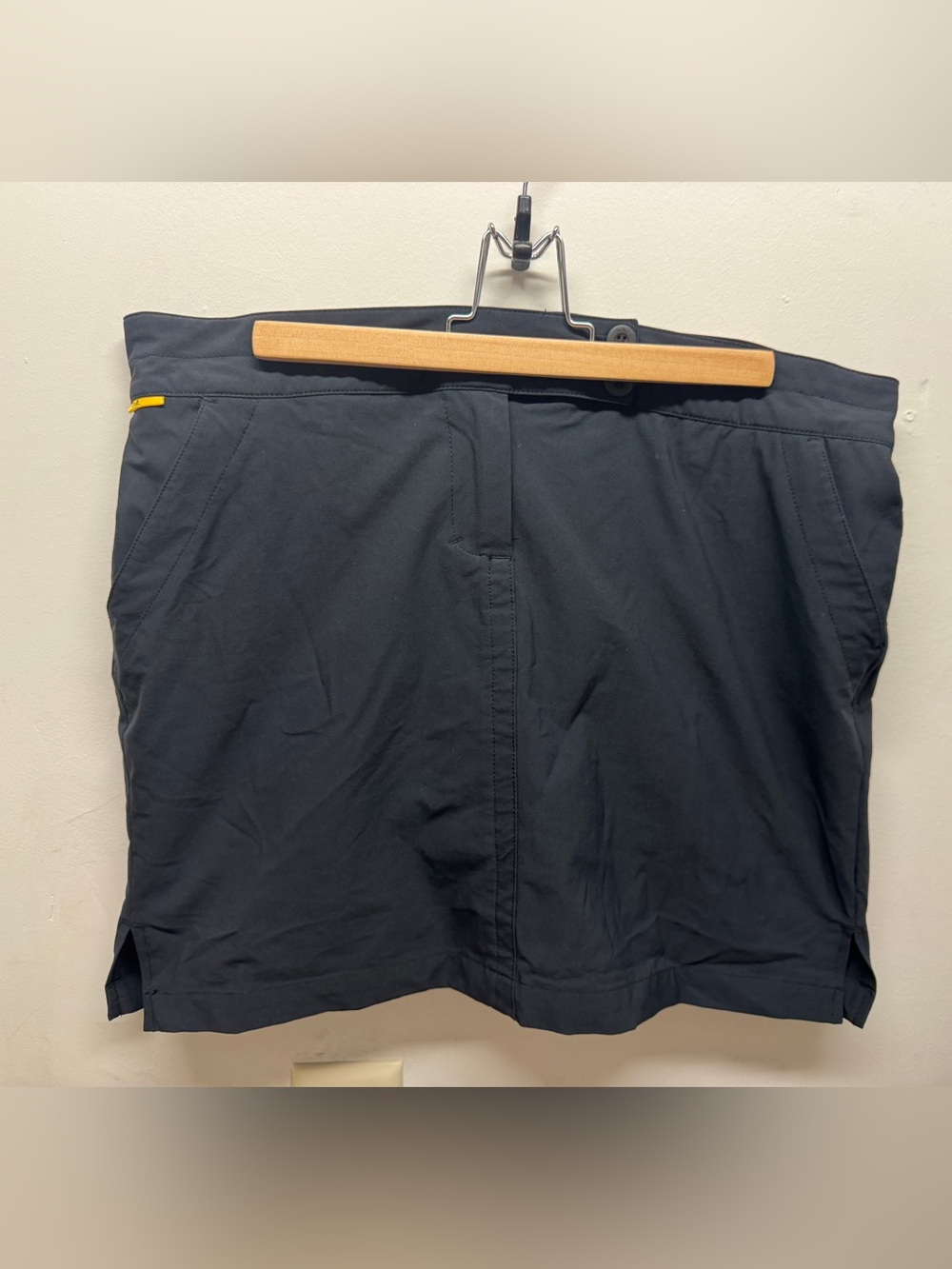 Lole Black Skort with front and back pockets